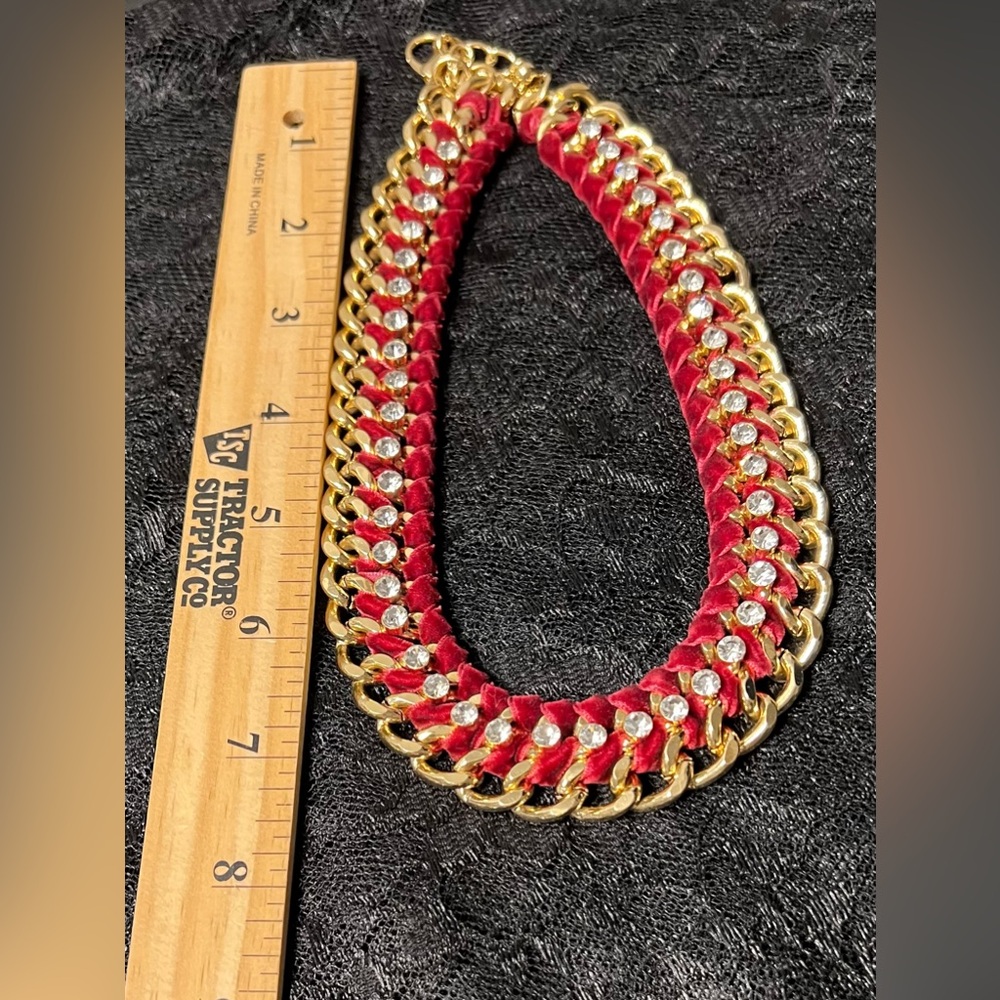 Elegant Red Gold Rhinestone Statement Chain Necklace - Picture 5 of 9
